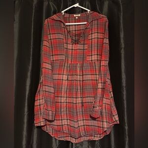 gimmicks by BKE Red Plaid Lace-Up Hooded Tunic